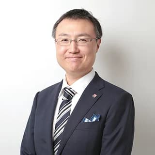 小島 栄介